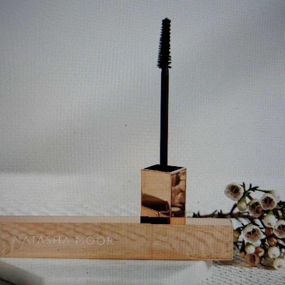 NIB Natasha Moor Moor Power Extreme Volumizing Mascara Black Unused - Picture 9 of 11